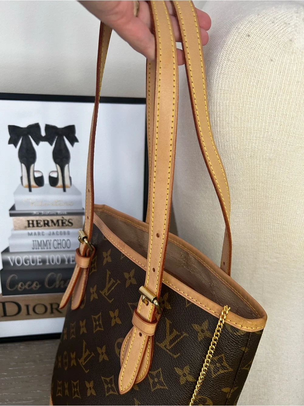 Louis Vuitton Petit Bucket Monogram Canvas Bag, EUC